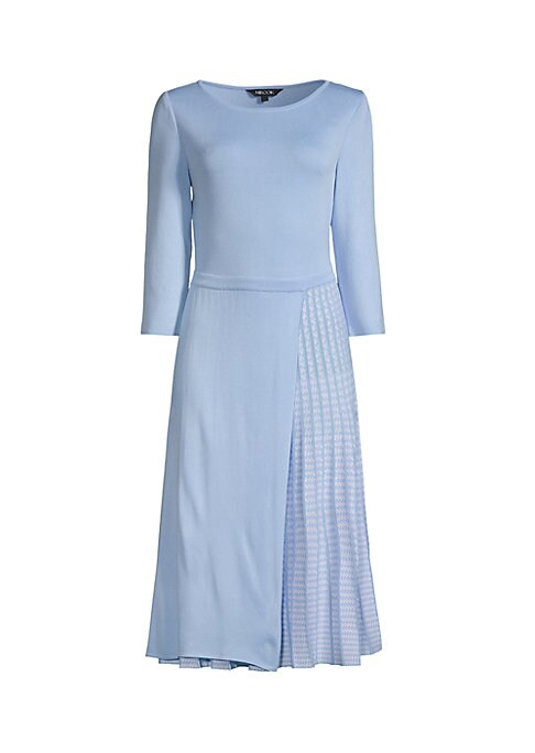 Chic Pleated Knit Dress
