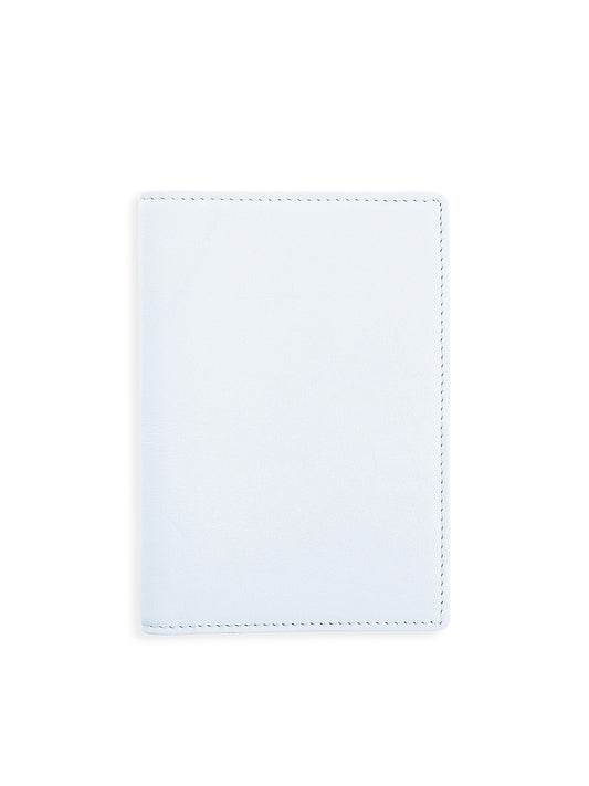 &#8203;RFID-Blocking Leather Passport Case