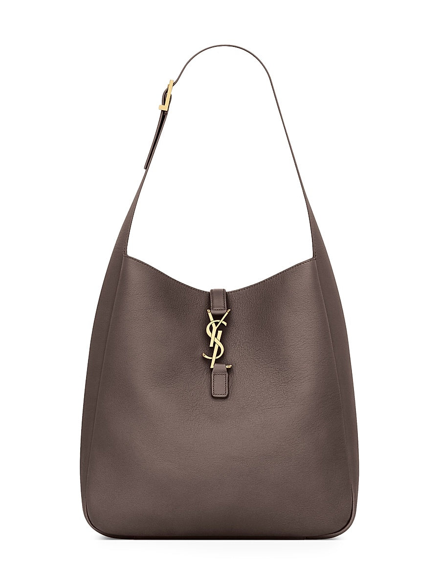 Le 5 ÿ 7 Supple Large Shoulder Bag in Grained Leather
