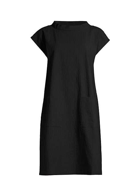 Chic Crinkle Shift Dress